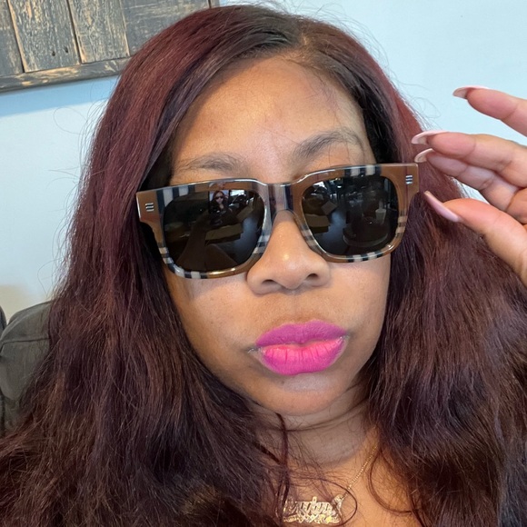 Burberry Check Hayden Unisex Sunglasses NWT - Picture 4 of 8